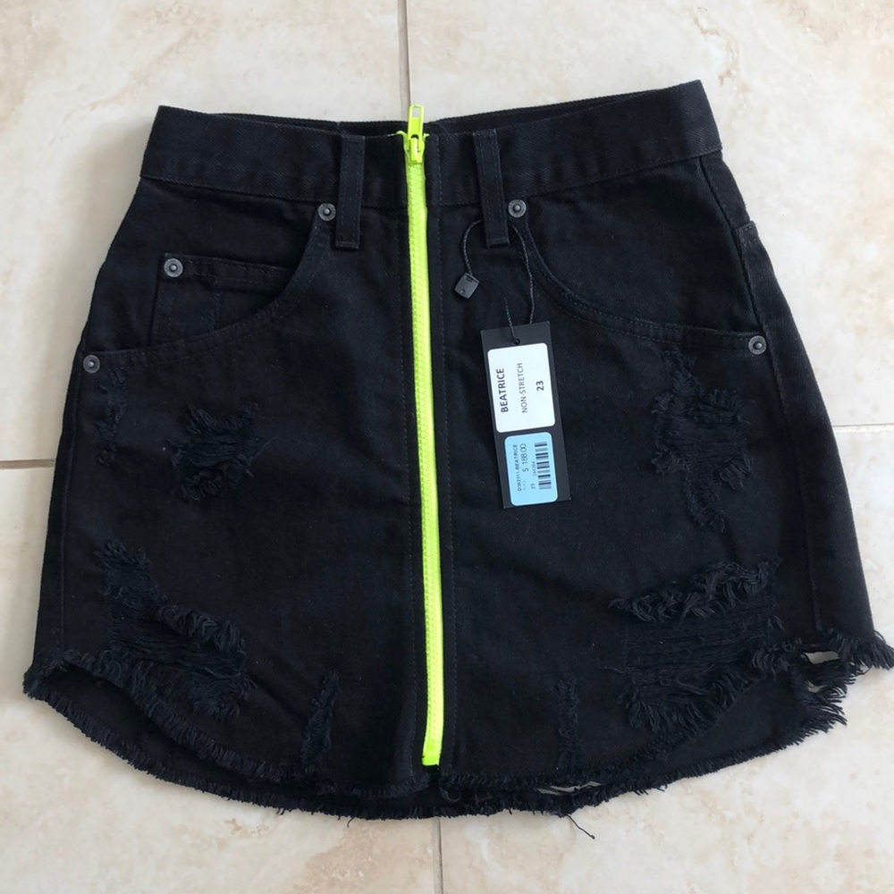 NWT CARMAR DENIM BLACK SKIRT